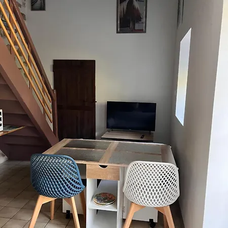 Pierres Apparentes Apartment *