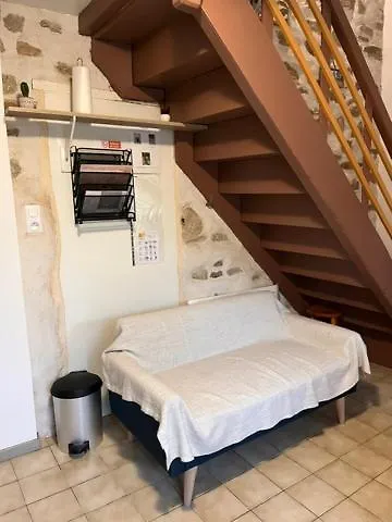 Pierres Apparentes Διαμέρισμα *